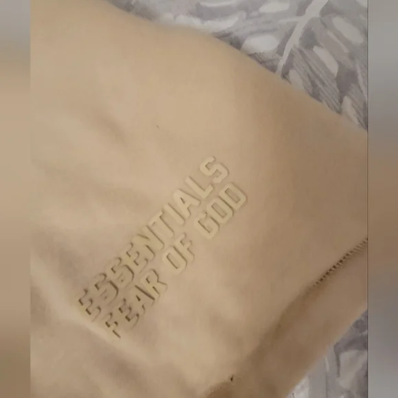 Essential - Picture 1 of 6